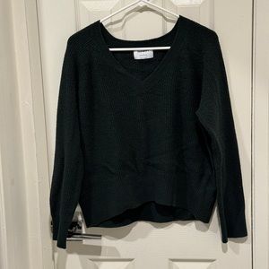 Green oversized sweater
